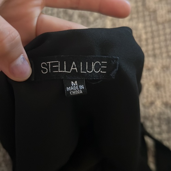 Loose fitting - Picture 2 of 2